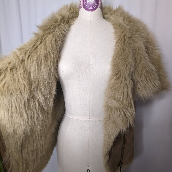 Boston Proper Brown Suede and Fur Vest - Picture 3 of 7